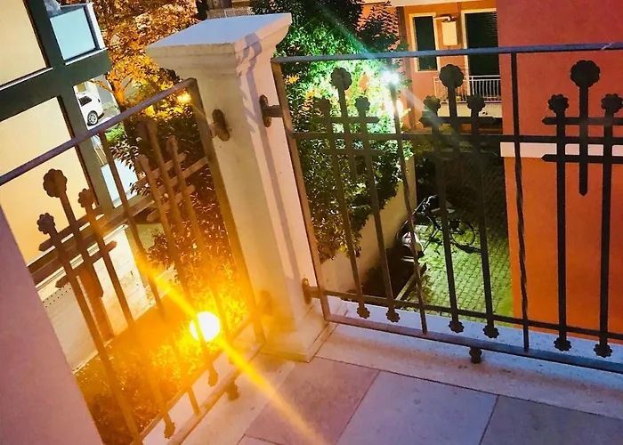 Apartment Marco's House Elegant And Reserved By The Sea *