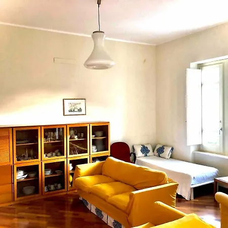 Marco's House Elegant And Reserved By The Sea